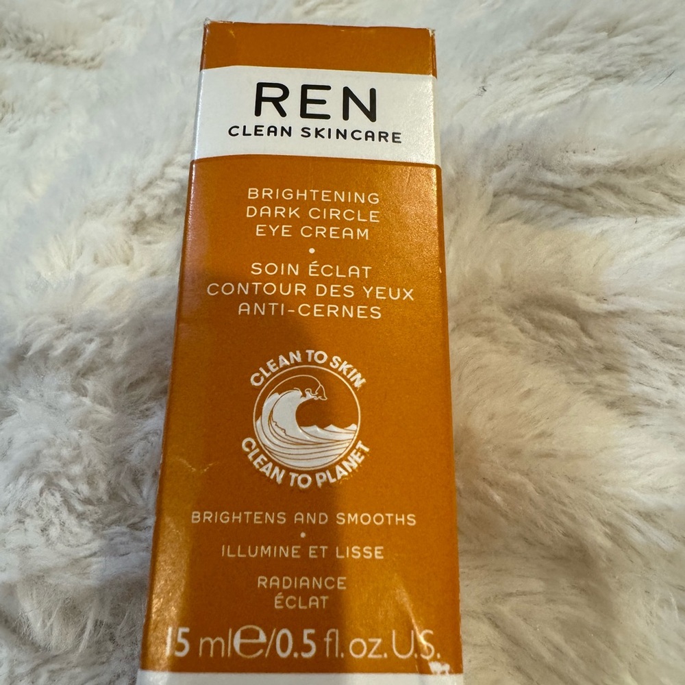 REN Clean Skincare 15ml Brightening Dark Circle Eye Cream
NIB